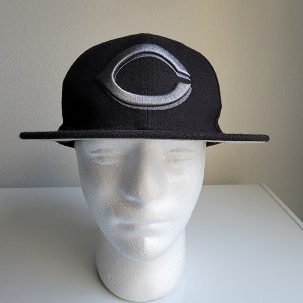 Cincinnati Reds MLB '47‎ Brand Captain Snapback Hat Cap Mr. Red Logo Black